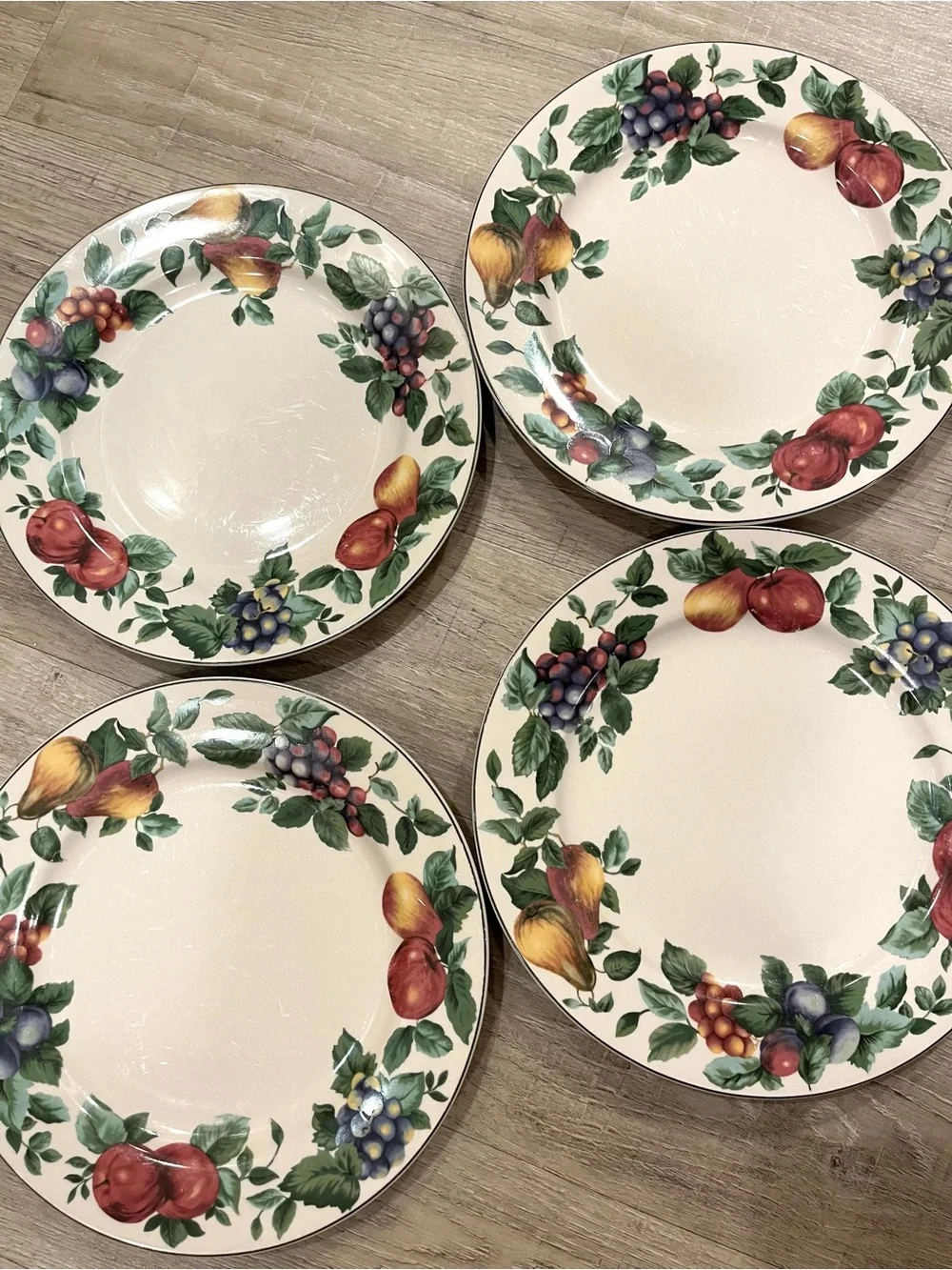 Sakura Oneida Sonoma Fruit-Patterned 11” Dinner Plates Set of 4